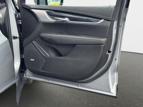 Certified 2025 Cadillac XT5 Premium Luxury FWD image 12