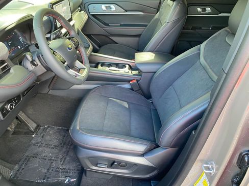 New 2026 Ford Explorer ST image 9