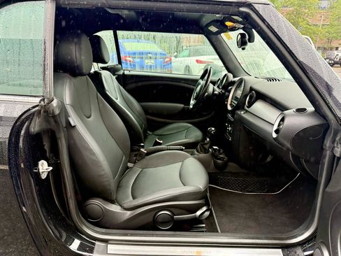Used 2011 MINI Cooper Convertible FWD image 18