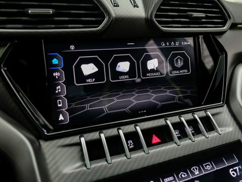 Used 2022 Lamborghini Urus AWD/4WD image 80