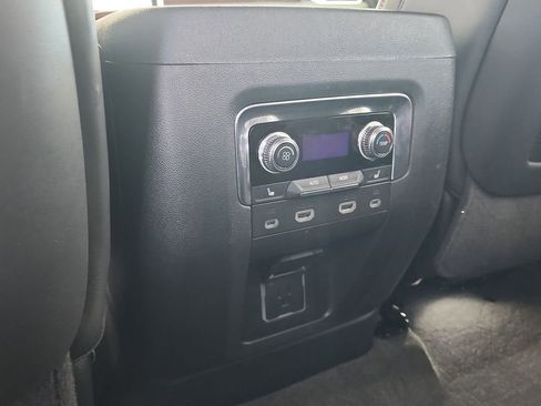 Certified 2024 GMC Yukon Denali Ultimate w/ LPO, Floor Liner Package AWD/4WD image 21