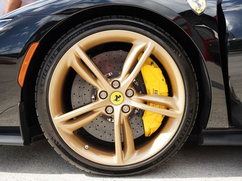 Used 2025 Ferrari 296 GTS RWD image 25
