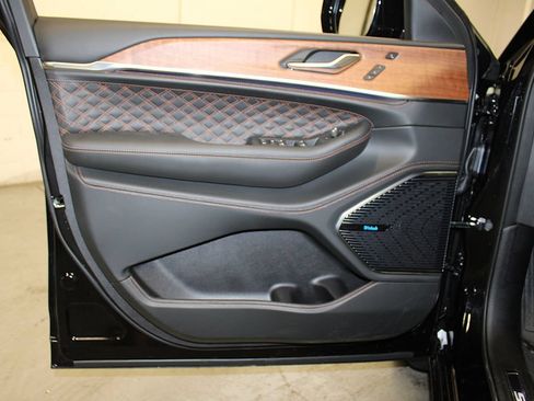 New 2026 Jeep Grand Cherokee Summit AWD/4WD image 34