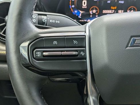 Used 2024 Chevrolet Colorado ZR2 w/ Technology Package AWD/4WD image 24