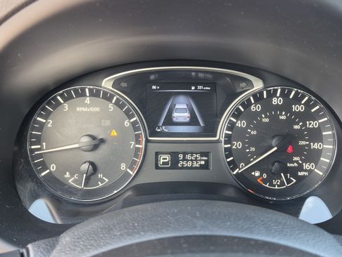 Used 2015 Nissan Altima 2.5 SV w/ Convenience Package FWD image 33