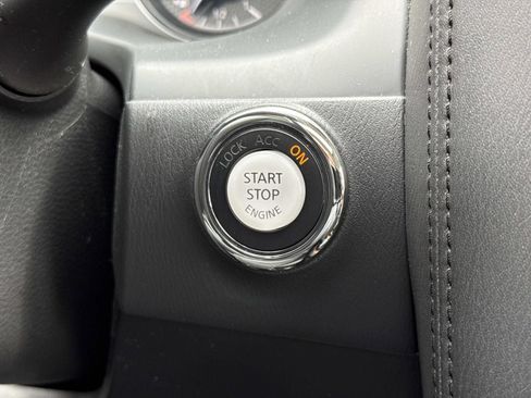 Used 2024 Nissan Armada SL w/ Captain's Chairs Package AWD/4WD image 20