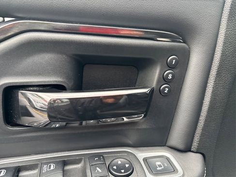 Used 2022 RAM 2500 Limited image 25