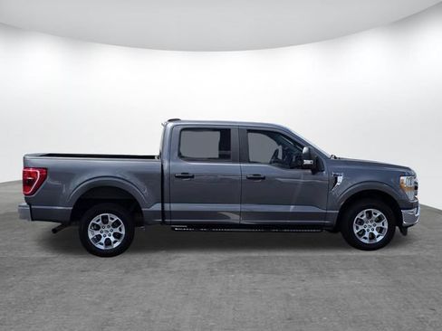 Used 2021 Ford F150 XLT w/ Trailer Tow Package RWD image 3