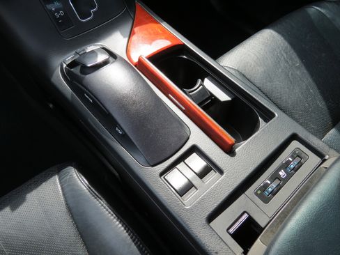 Used 2011 Lexus RX 350 2WD image 23