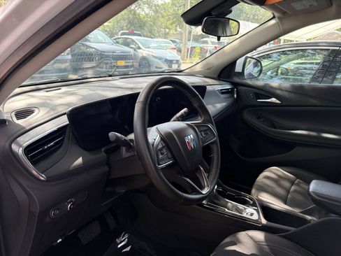 Used 2025 Buick Encore GX Preferred FWD image 28