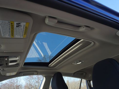 Used 2025 Subaru Impreza 2.0i Sport image 13