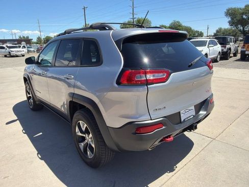 Used 2014 Jeep Cherokee Trailhawk w/ Comfort/Convenience Group AWD/4WD image 5