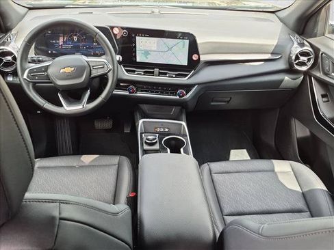 Used 2026 Chevrolet Equinox LT w/ Convenience Package II FWD image 18
