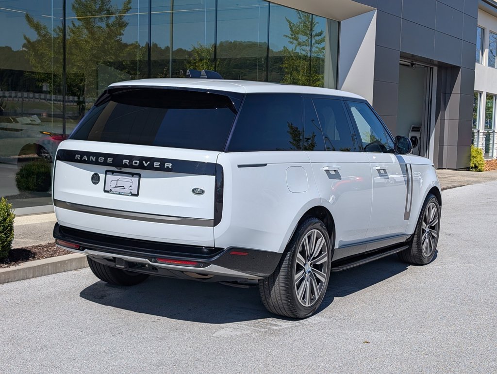 Used 2023 Land Rover Range Rover SE AWD/4WD image 7