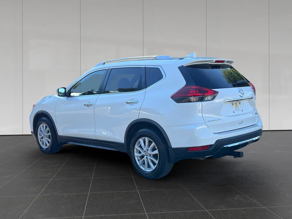 Used 2018 Nissan Rogue SV AWD/4WD image 3