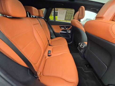 Used 2026 Mercedes-Benz GLC 300 image 14