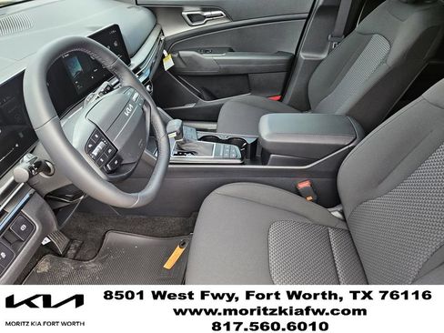 New 2026 Kia Sportage LX FWD image 9