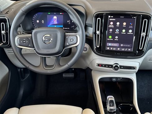 New 2026 Volvo XC40 B5 Ultra image 13