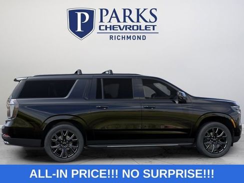 New 2026 Chevrolet Suburban RST w/ Comfort Package AWD/4WD image 8