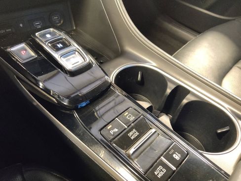 Used 2022 Hyundai Sonata Limited FWD image 26