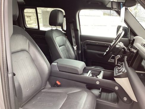 Used 2022 Land Rover Defender 110 X-Dynamic SE image 21