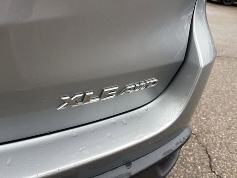 Used 2016 Toyota Highlander XLE image 26