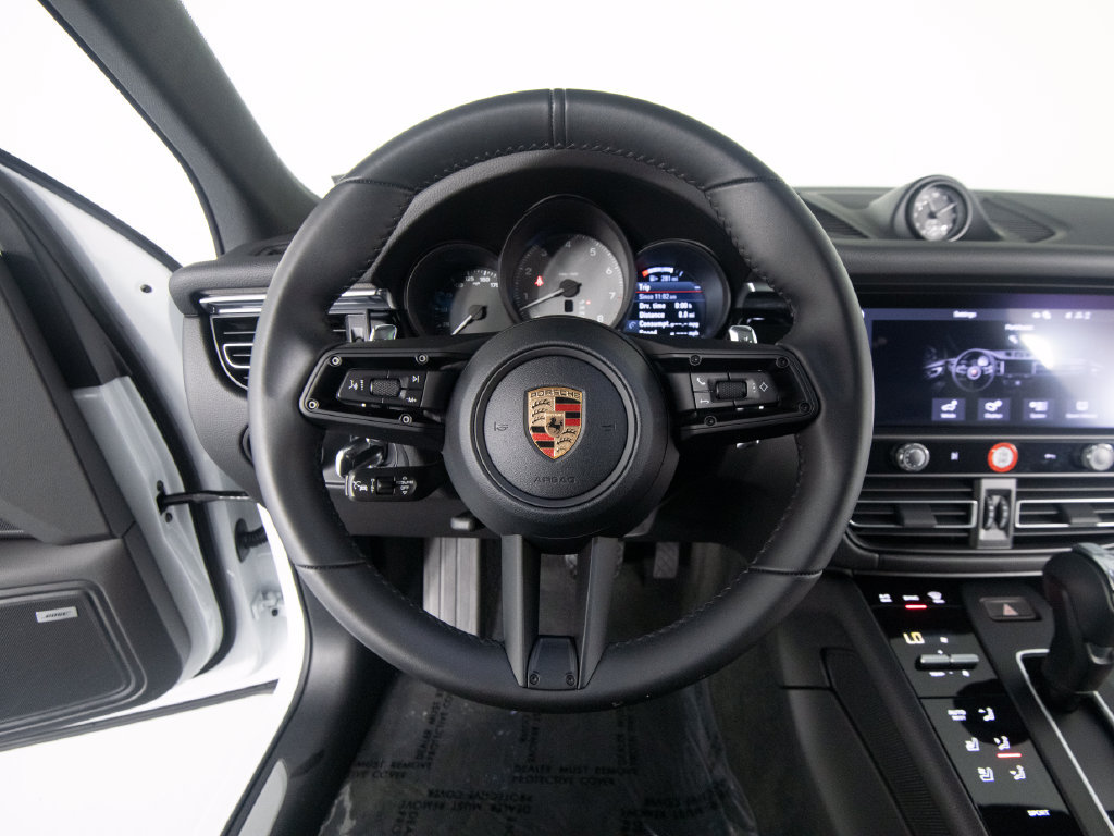Certified 2026 Porsche Macan S AWD/4WD image 17
