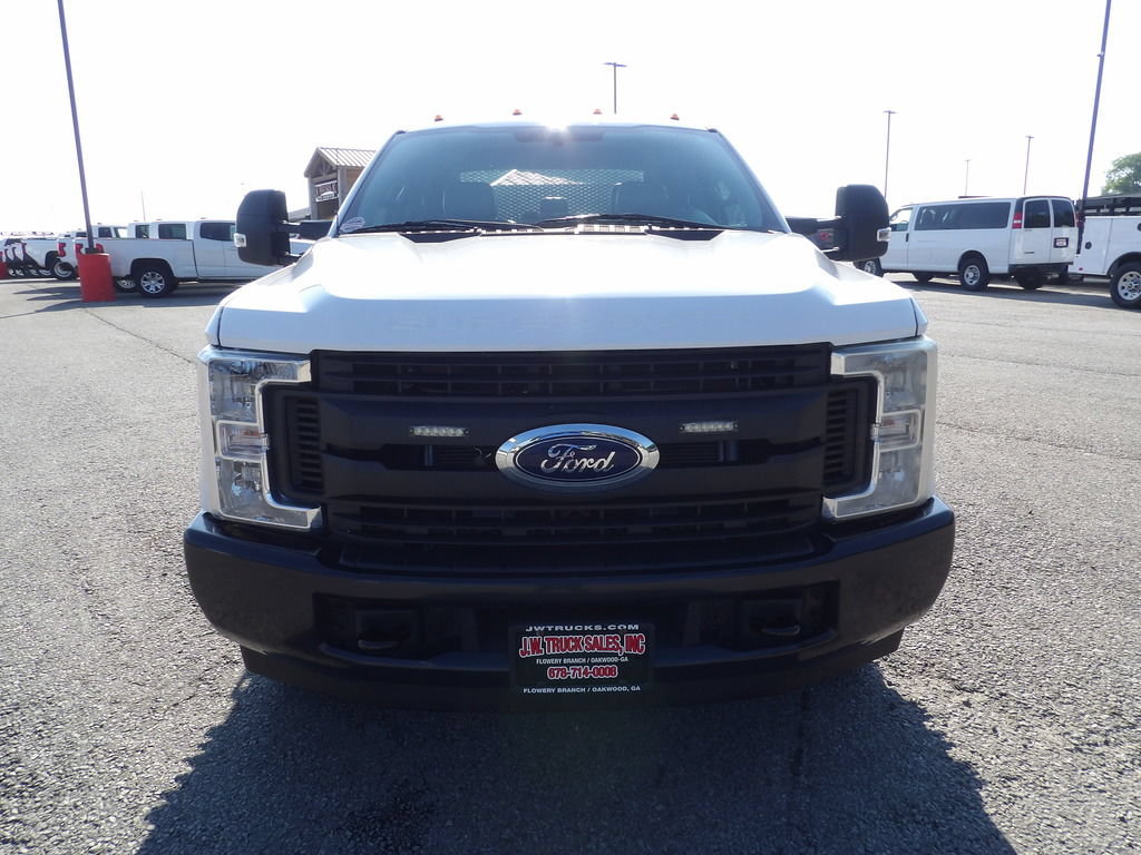 Used 2017 Ford F350 XL w/ Power Equipment Group RWD image 12