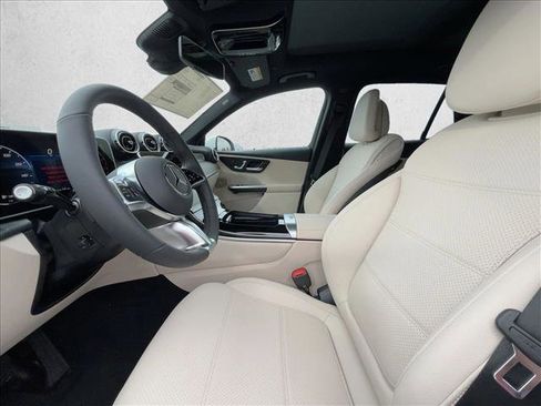 Certified 2026 Mercedes-Benz GLC 300 4MATIC image 4
