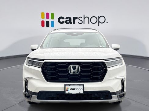 Used 2023 Honda Pilot Touring image 8