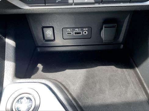 Used 2025 Nissan Sentra SV w/ Trunk Package FWD image 31