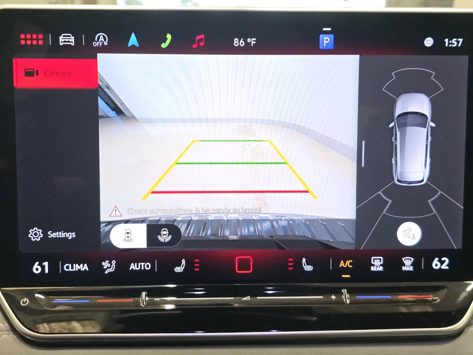 Used 2025 Volkswagen Tiguan SE R-Line FWD image 16