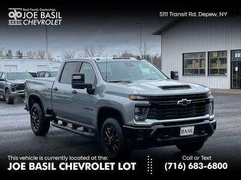 Used 2025 Chevrolet Silverado 2500 Custom w/ Custom Value Package image 1
