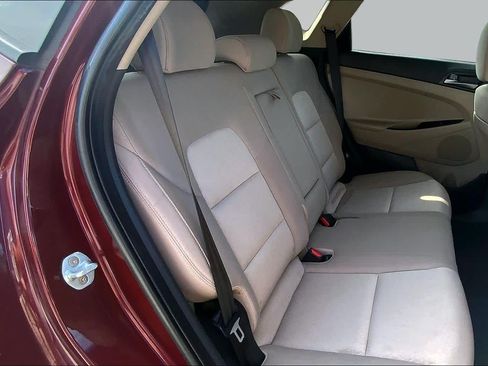 Used 2017 Hyundai Tucson SE w/ SE Popular Package 02 FWD image 20