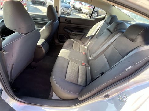 Used 2024 Nissan Altima 2.5 SV image 18