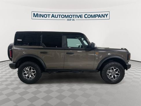 Used 2025 Ford Bronco Badlands AWD/4WD image 9