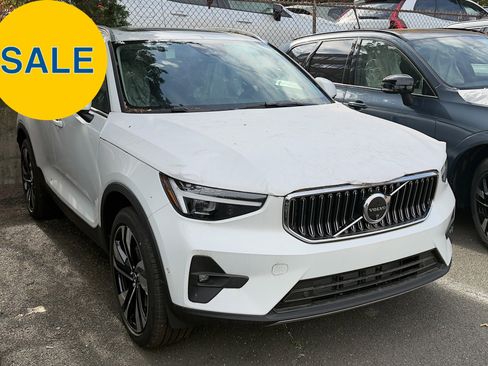 New 2025 Volvo XC40 B5 Plus w/ Protection Package Premier image 1