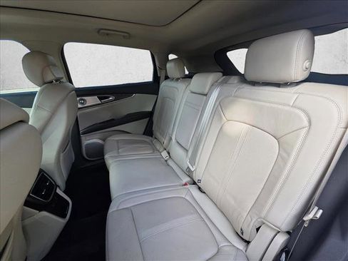 Used 2020 Lincoln Nautilus Reserve w/ Equipment Group 202A AWD/4WD image 16