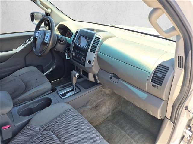 Used 2016 Nissan Frontier SV RWD image 22