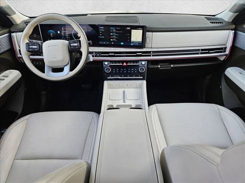 Used 2024 Hyundai Santa Fe Calligraphy FWD image 18