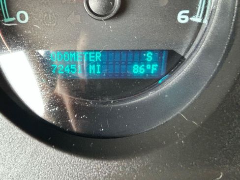 Used 2010 Chevrolet Avalanche LS w/ Interior Plus Package AWD/4WD image 36