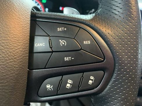 Used 2025 Dodge Durango R/T AWD/4WD image 31