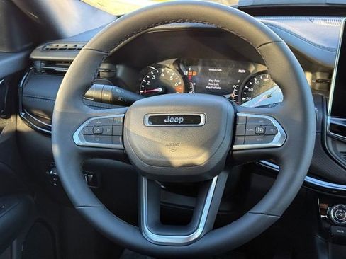 New 2026 Jeep Compass Latitude image 7