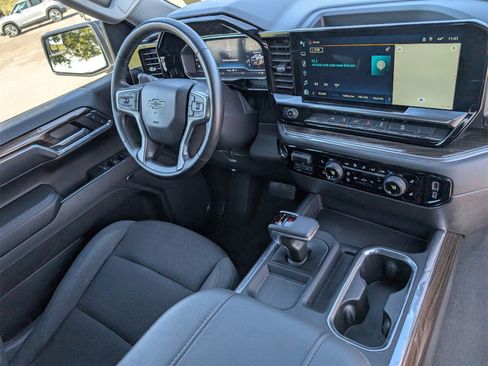 Used 2024 Chevrolet Silverado 1500 LT Trail Boss w/ Protection Package image 19