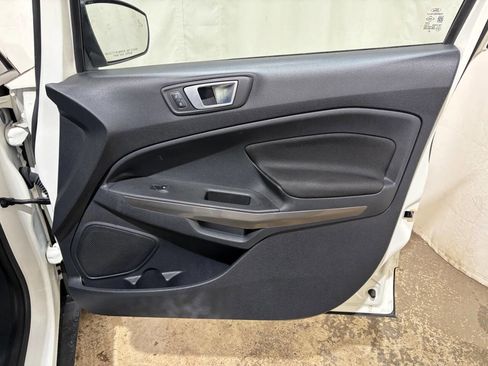 Used 2019 Ford EcoSport SE w/ SE Convenience Package image 13