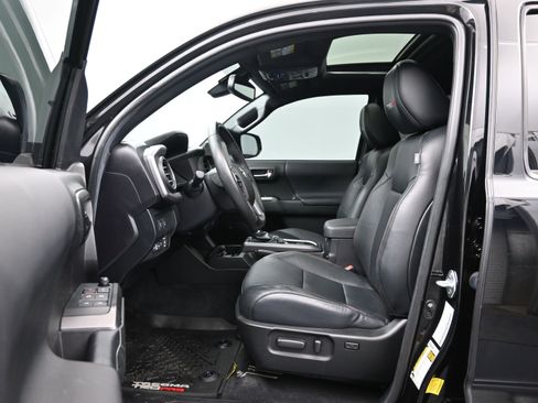 Used 2021 Toyota Tacoma TRD Pro image 9