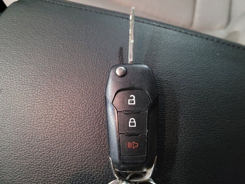 Used 2019 Ford Explorer 4WD image 32