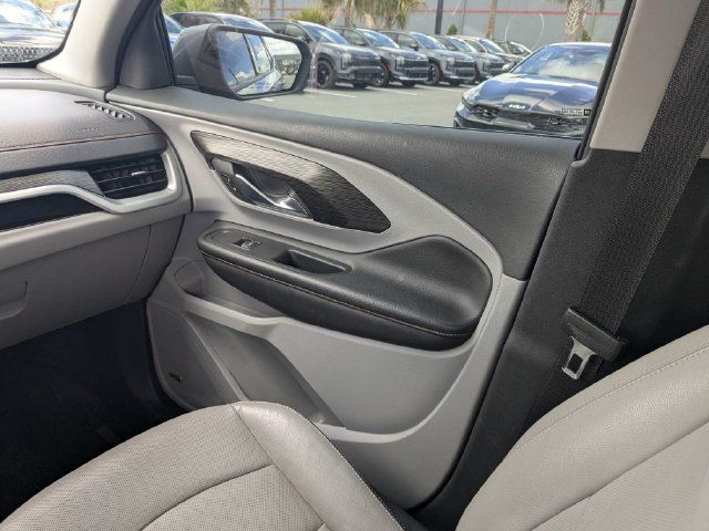 Used 2020 GMC Terrain SLT w/ Preferred Package FWD image 18