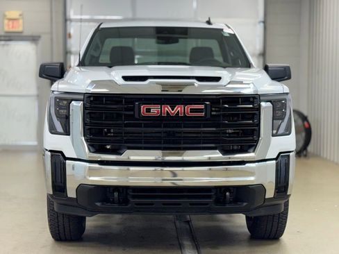 New 2025 GMC Sierra 3500 Pro image 2