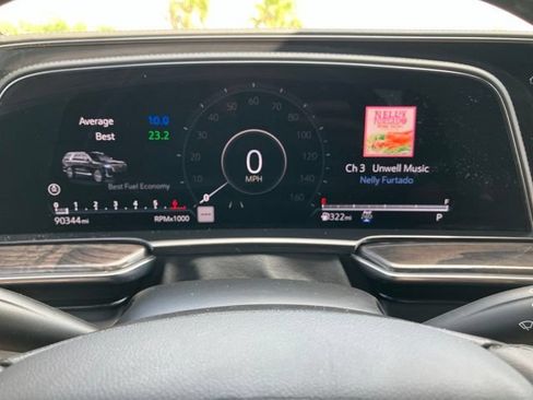 Used 2021 Cadillac Escalade Premium Luxury AWD/4WD image 29